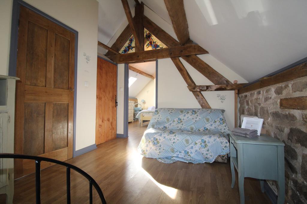 La Petite Jeusseliniere Villa Larchamp Dış mekan fotoğraf